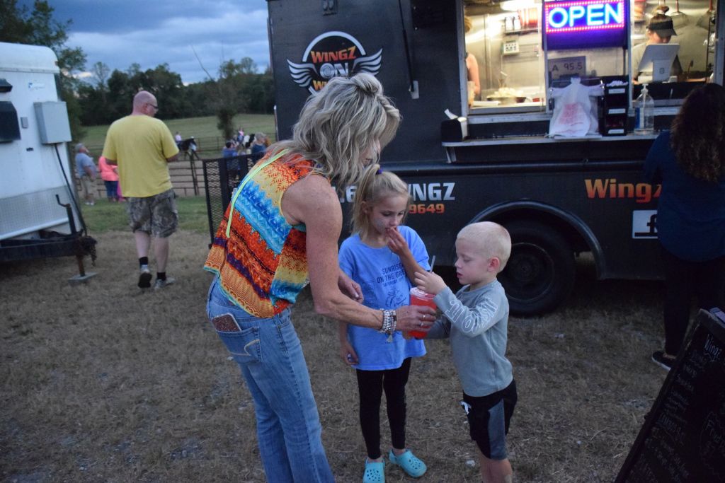 riddle center barn event 10-19 261 (1024x683).jpg